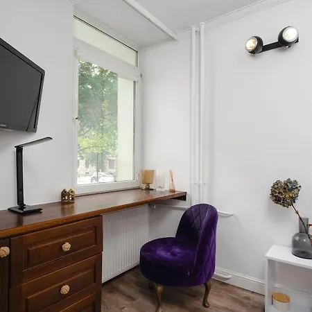 Urban Chic - Modern & Stylish, Aleja Solidarnosci Апартаменты