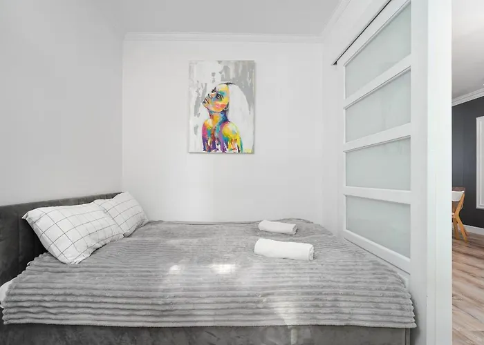 Urban Chic - Modern & Stylish, Aleja Solidarnosci