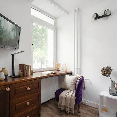 Golden - Modern & Stylish, Aleja Solidarnosci